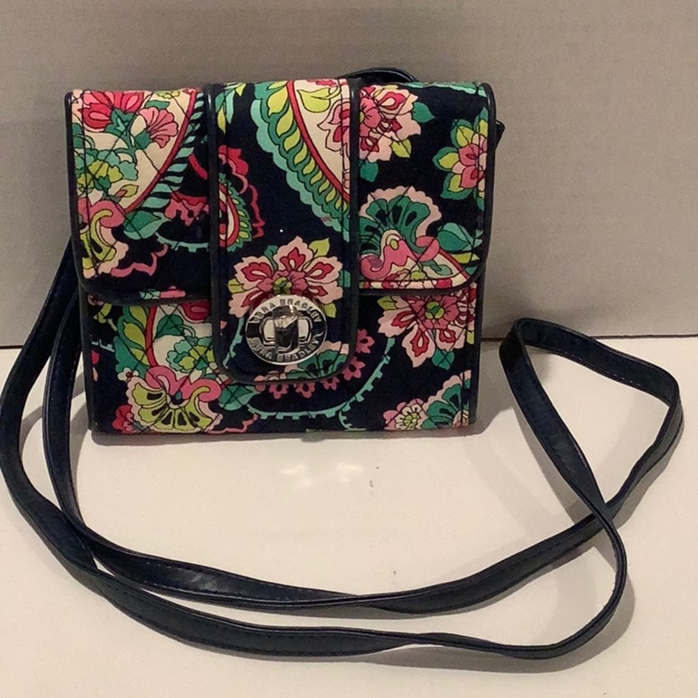 Vera Bradley Mini Turnlock Crossbody
- Multicolor floral